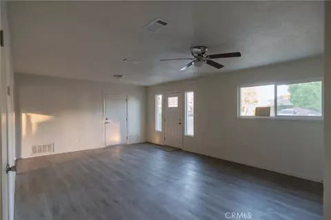 Living - 3257 Juneau Ct, Merced, CA 95348 photo 2 of 5