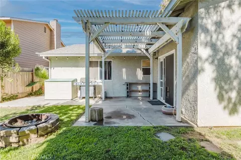 Exterior - 102 S Benicia St, Planada, CA 95365 photo 7 of 9