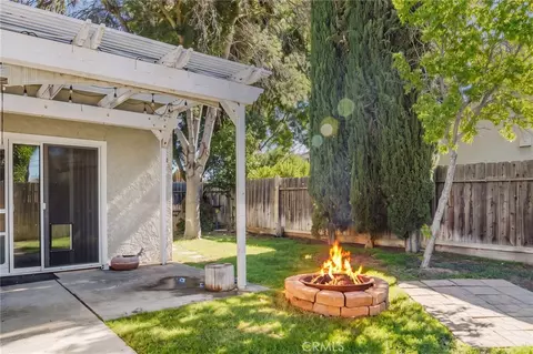 Exterior - 102 S Benicia St, Planada, CA 95365 photo 6 of 9
