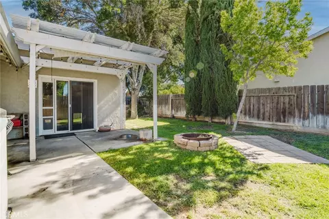 Exterior - 102 S Benicia St, Planada, CA 95365 photo 5 of 9