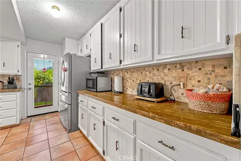 Kitchen - 3560 San Jose Ave, Merced, CA 95348 photo 1 of 7
