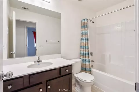 Bath - 677 Mackenzie Ct, Merced, CA 95341 photo 1 of 4