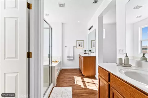 Entry Way - 1463 Esplanade, Merced, CA 95348 photo 1 of 4