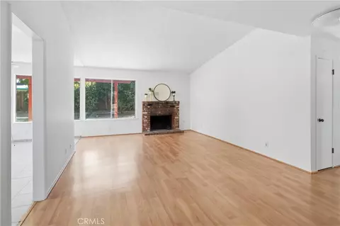 Living - 42 Sunset Ct, Merced, CA 95340 photo 1 of 3