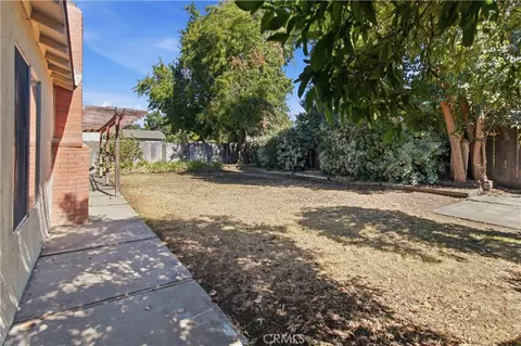Exterior - 42 Sunset Ct, Merced, CA 95340 photo 5 of 7