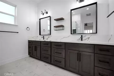 Bath - 3394 Banbury, Merced, CA 95340 photo 3 of 5