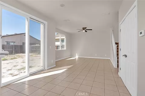 Living - 520 Beckman Way, Merced, CA 95348 photo 5 of 5