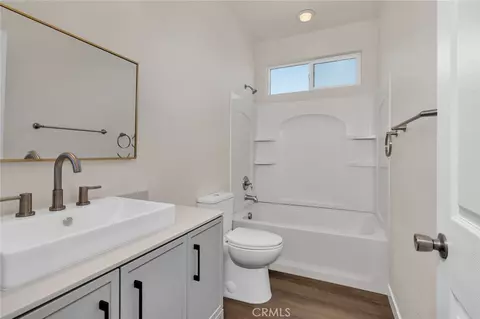 Bath - 520 Beckman Way, Merced, CA 95348 photo 3 of 3