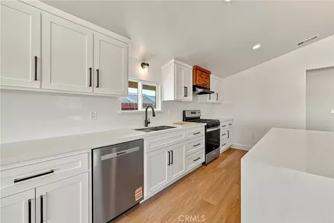 Kitchen - 1340 Rita Mae, Merced, CA 95341 photo 4 of 8