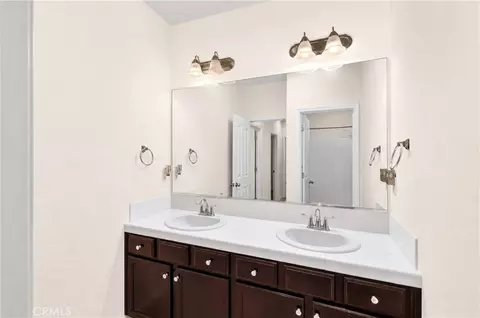 Bath - 4395 Strathmore, Merced, CA 95348 photo 4 of 5