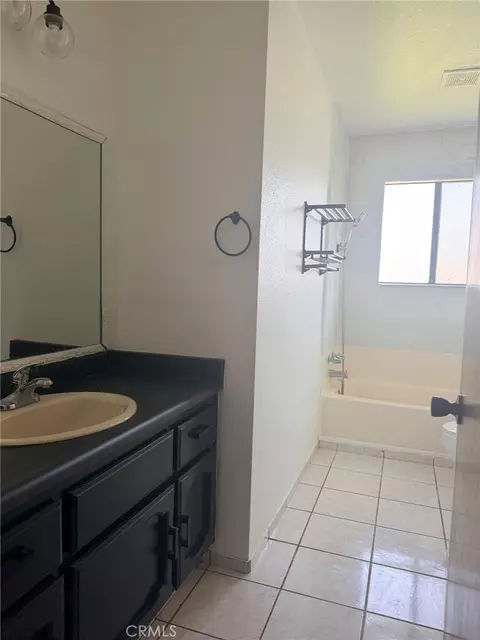 Bath - 33 E Wallis, Gustine, CA 95322 photo 3 of 4