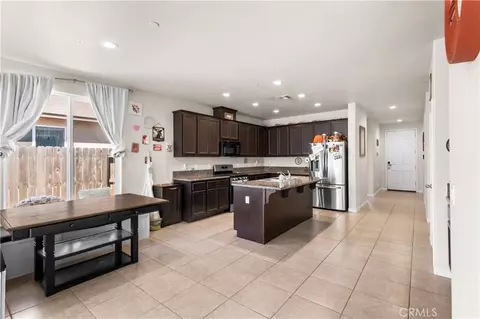 Entry Way - 630 Andrea, Merced, CA 95348 photo 2 of 2