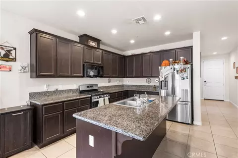 Kitchen - 630 Andrea, Merced, CA 95348 photo 3 of 4