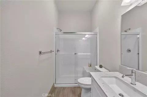 Bath - 2462 Valverde Dr, Merced, CA 95340 photo 7 of 7