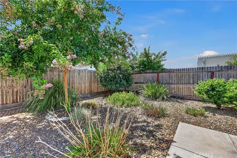 Exterior - 2462 Valverde Dr, Merced, CA 95340 photo 4 of 9
