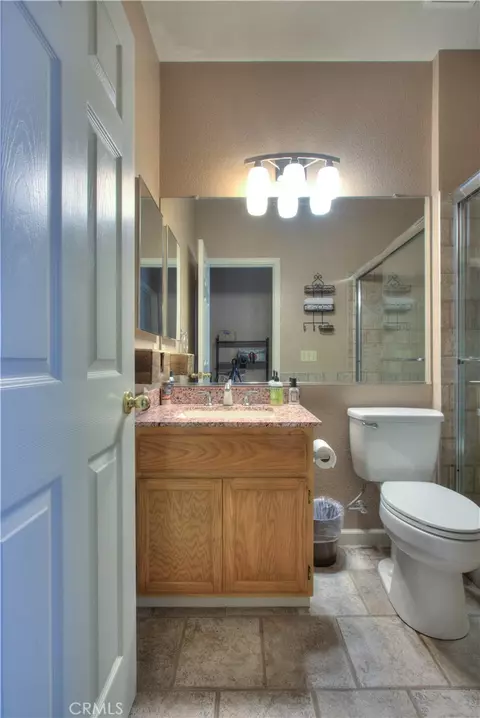 Bath - 4529 Sun Ray, Salida, CA 95368 photo 2 of 10