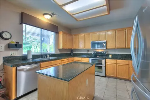 Kitchen - 4529 Sun Ray, Salida, CA 95368 photo 3 of 7