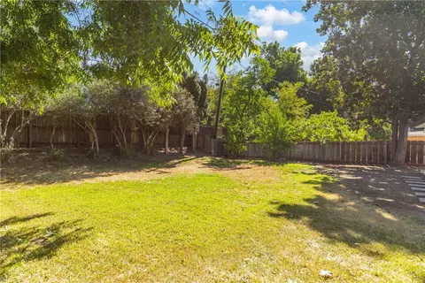 Exterior - 1163 W 25th, Merced, CA 95340 photo 9 of 10
