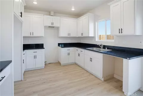 Kitchen - 444 Oleander Ct, Chowchilla, CA 93610 photo 1 of 1