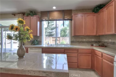 Kitchen - 1929 Geneva, Manteca, CA 95337 photo 5 of 6