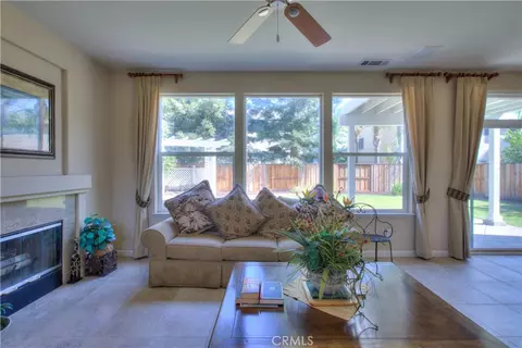 Living - 1929 Geneva, Manteca, CA 95337 photo 2 of 4