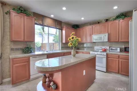 Kitchen - 1929 Geneva, Manteca, CA 95337 photo 3 of 6