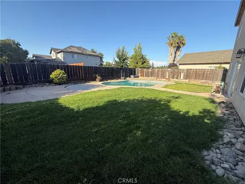 2095 Lynmarie, Merced, CA 95341 photo 4
