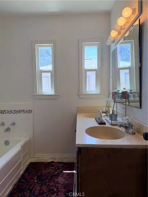 Bath - 2033 Highland, Merced, CA 95340 photo 1 of 3