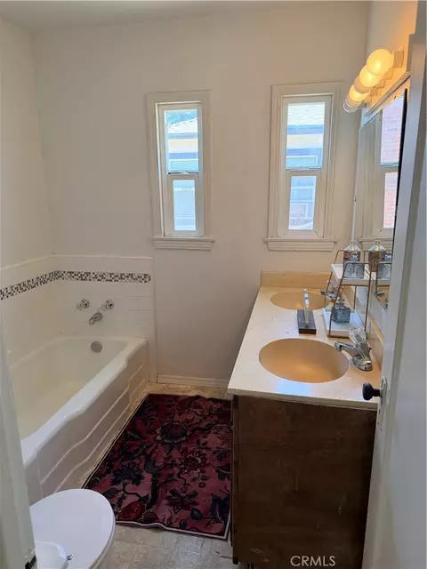 Bath - 2033 Highland, Merced, CA 95340 photo 2 of 3