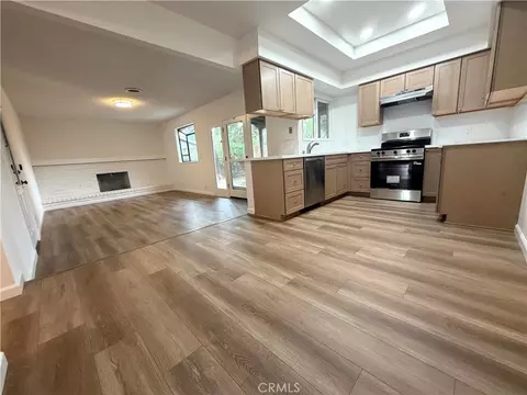 Living - 3372 Wawona Ct, Merced, CA 95340 photo 7 of 8
