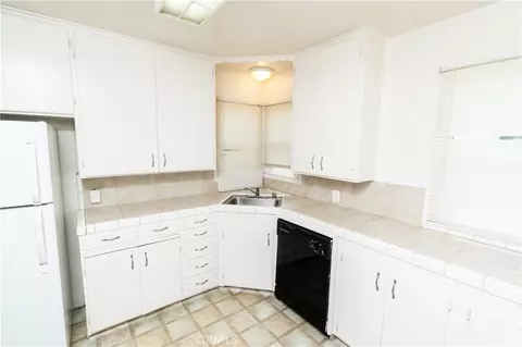 Kitchen - 555 N 2nd, Chowchilla, CA 93610 photo 1 of 6