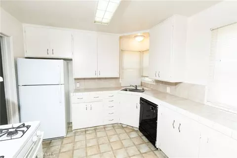 Kitchen - 555 N 2nd, Chowchilla, CA 93610 photo 6 of 6