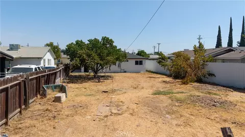 Exterior - 112 Riverside, Chowchilla, CA 93610 photo 3 of 4