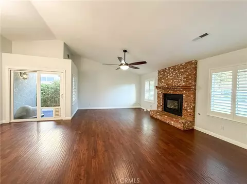 Living - 887 Purdue Ct, Merced, CA 95348 photo 1 of 2