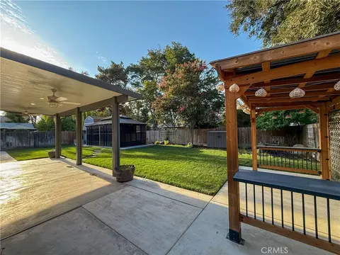 Exterior - 887 Purdue Ct, Merced, CA 95348 photo 2 of 10