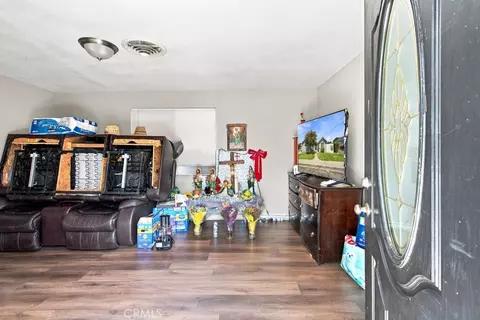 Entry Way - 417 Sutter, Manteca, CA 95336 photo 1 of 5