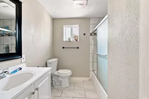 Bath - 417 Sutter, Manteca, CA 95336 photo 1 of 1