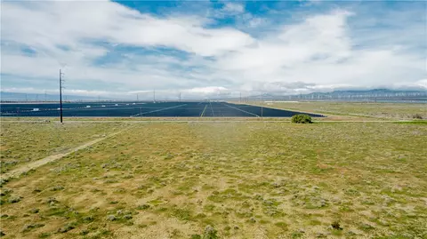 0 Dinkey, Rosamond, CA 93560 photo 2