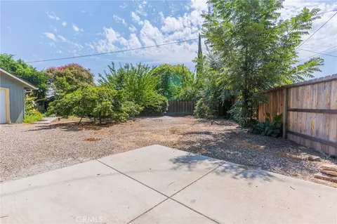 Exterior - 1560 W 23rd, Merced, CA 95340 photo 5 of 7