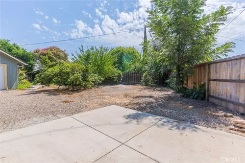 Exterior - 1560 W 23rd, Merced, CA 95340 photo 5 of 7