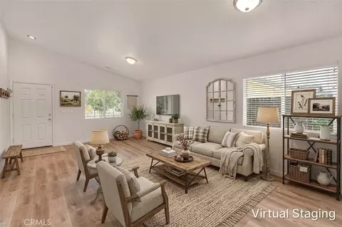 Living - 362 Rhianon, Merced, CA 95341 photo 2 of 4