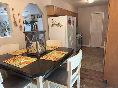 Dining - 5109 Center, Modesto, CA 95357 photo 2 of 5