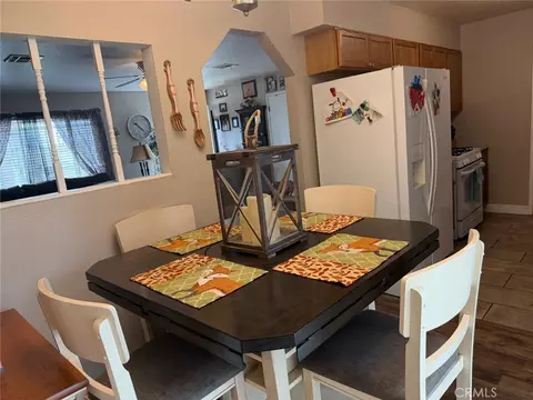 Dining - 5109 Center, Modesto, CA 95357 photo 3 of 5