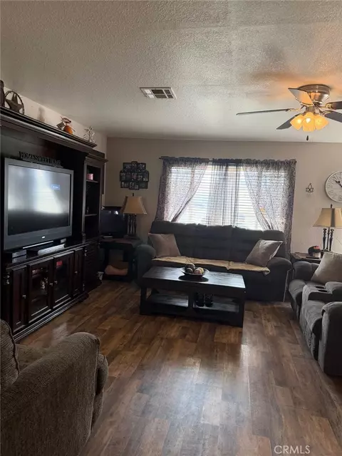 Living - 5109 Center, Modesto, CA 95357 photo 2 of 8