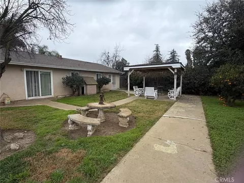 Exterior - 5109 Center, Modesto, CA 95357 photo 5 of 7