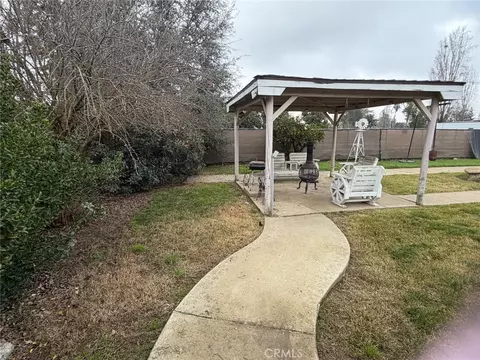 Exterior - 5109 Center, Modesto, CA 95357 photo 4 of 7