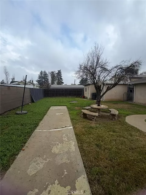 Exterior - 5109 Center, Modesto, CA 95357 photo 2 of 7