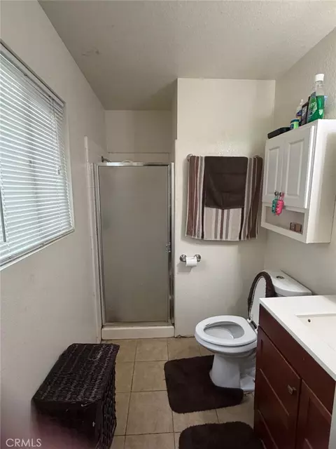 Bath - 5109 Center, Modesto, CA 95357 photo 2 of 4