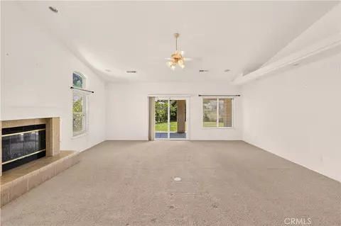 Living - 3077 Express Ct, Madera, CA 93637 photo 1 of 7