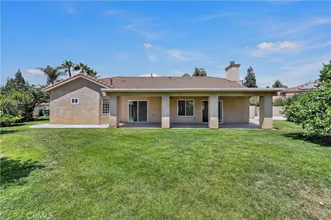 Exterior - 3077 Express Ct, Madera, CA 93637 photo 3 of 7